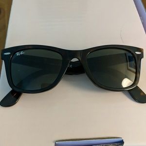 Ray Ban Classic Wayfarer